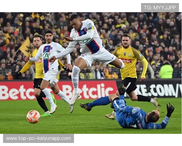 巴黎圣日耳曼直塞撕破最后一线