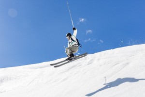 开云电竞赛事-匹夫之勇难夺冠！东契奇44分，打败对手，也打废队友，东契奇精彩比赛